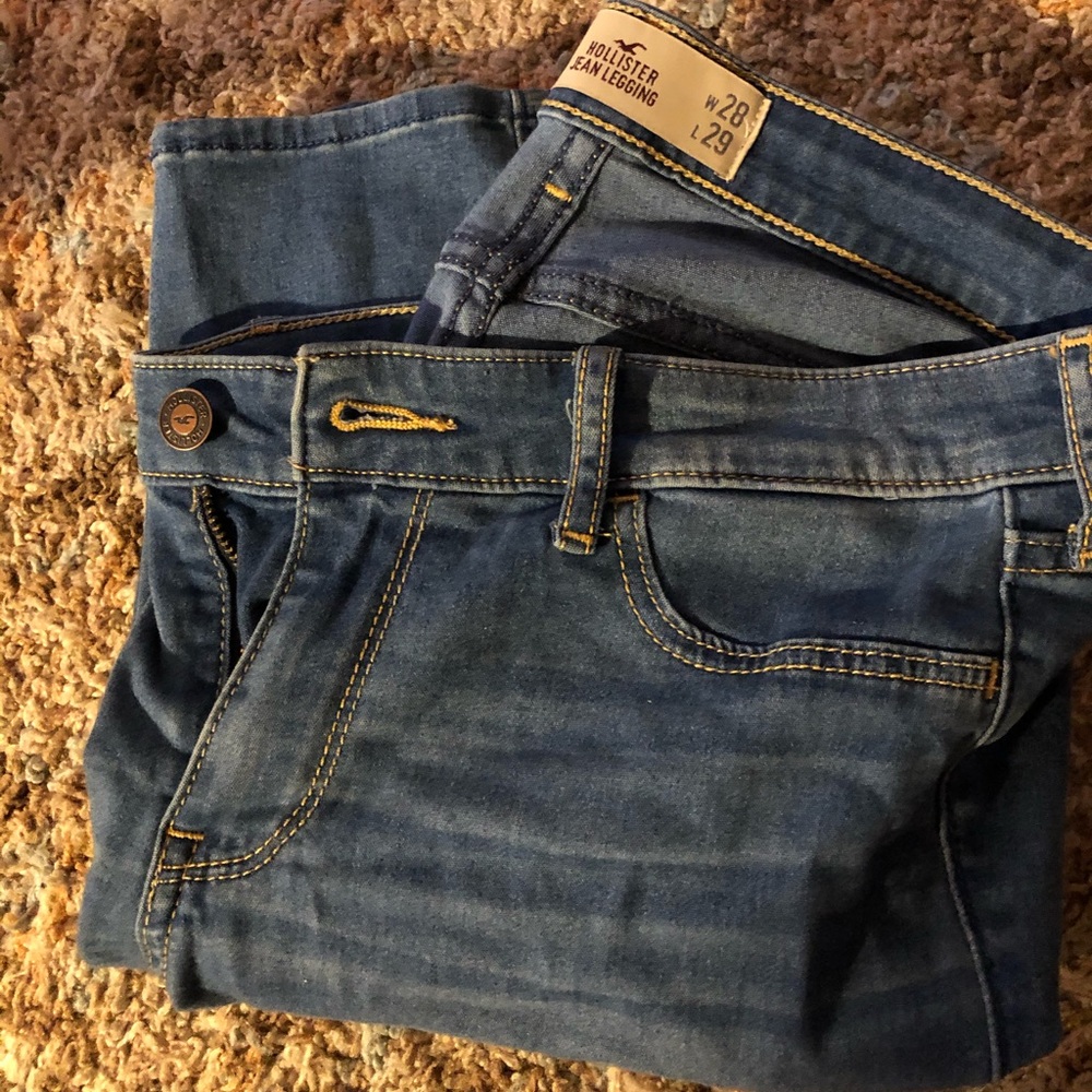 Hollister Jeans 🥳 7R